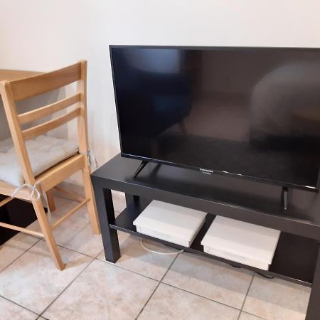 Appartement Aad1 Clamart 200 M Du Tramway T6 St Pave Blc Avec Cuisine Separee Exterior photo