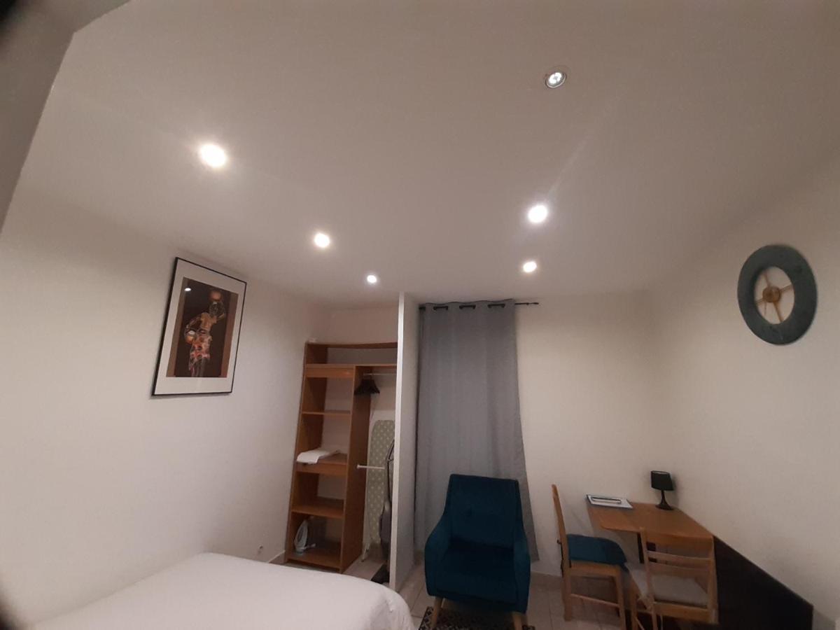Appartement Aad1 Clamart 200 M Du Tramway T6 St Pave Blc Avec Cuisine Separee Exterior photo
